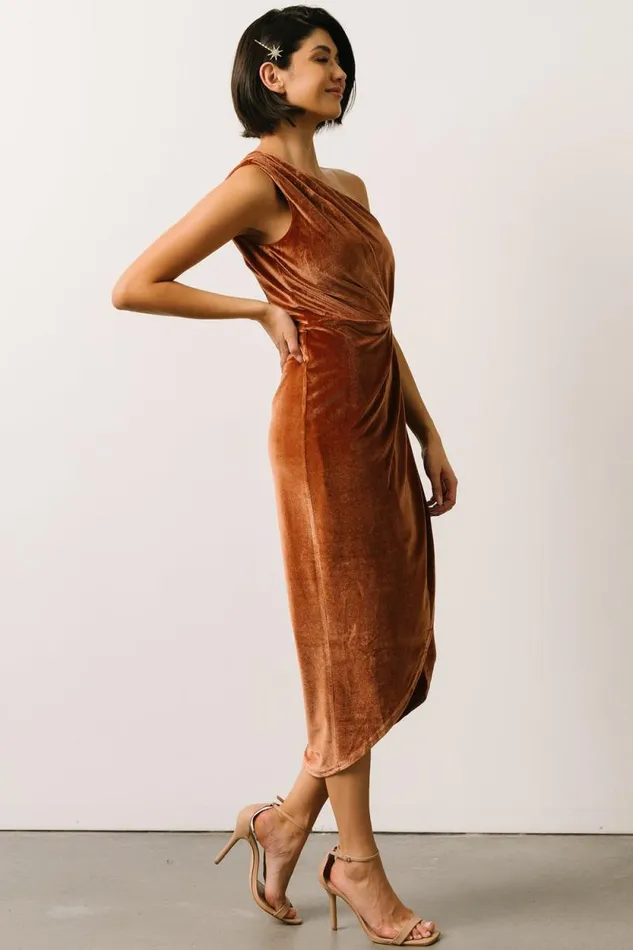 Women Kourtney Velvet One Shoulder Midi Dress Spice Baltic Born Midi Dresses Women Kourtney Velvet One Shoulder Midi Dress Spice Baltic Born Midi Dresses