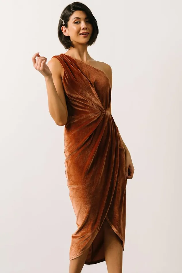Women Kourtney Velvet One Shoulder Midi Dress Spice Baltic Born Midi Dresses Women Kourtney Velvet One Shoulder Midi Dress Spice Baltic Born Midi Dresses