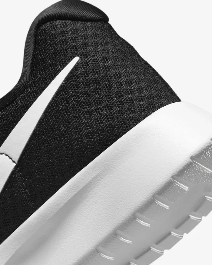 Women Nike Lifestyle Tanjun EasyOn Blackvoltblackwhite