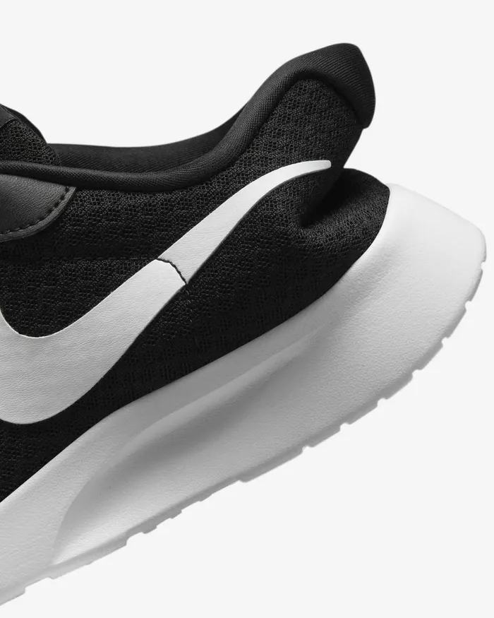 Women Nike Lifestyle Tanjun EasyOn Blackvoltblackwhite