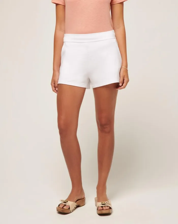 Women Shorts TravisMathew CLOUD TERRY SHORT White Women Shorts TravisMathew CLOUD TERRY SHORT White