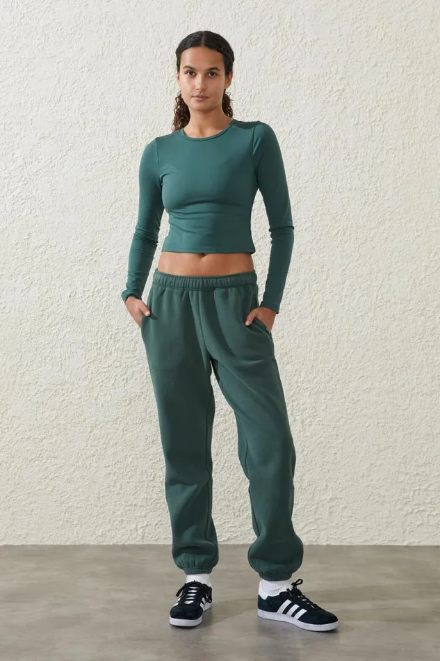 Women Sweats and Hoodies Cotton On Plush Essential Gym Sweatpant Holly Green
