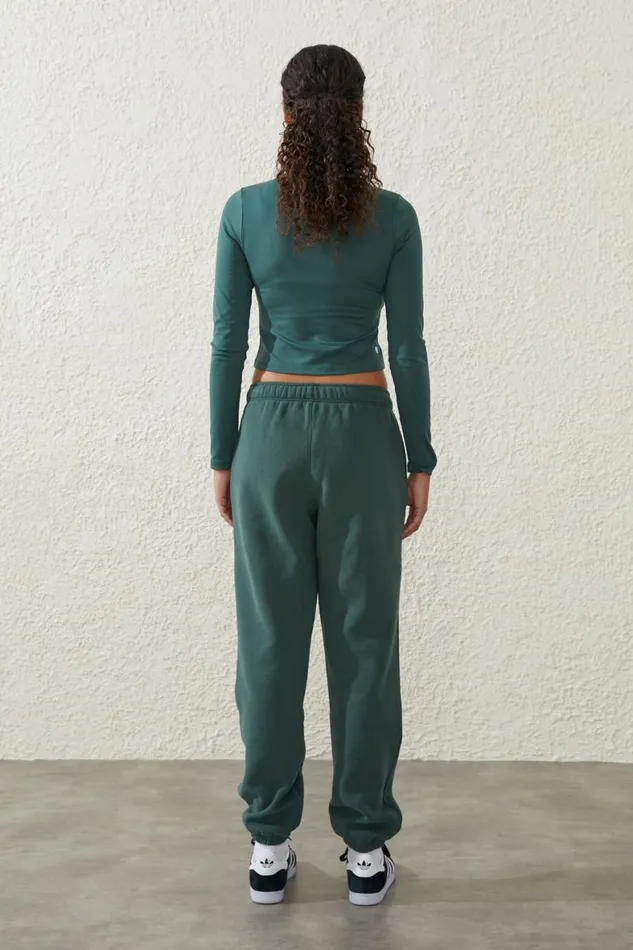 Women Sweats and Hoodies Cotton On Plush Essential Gym Sweatpant Holly Green