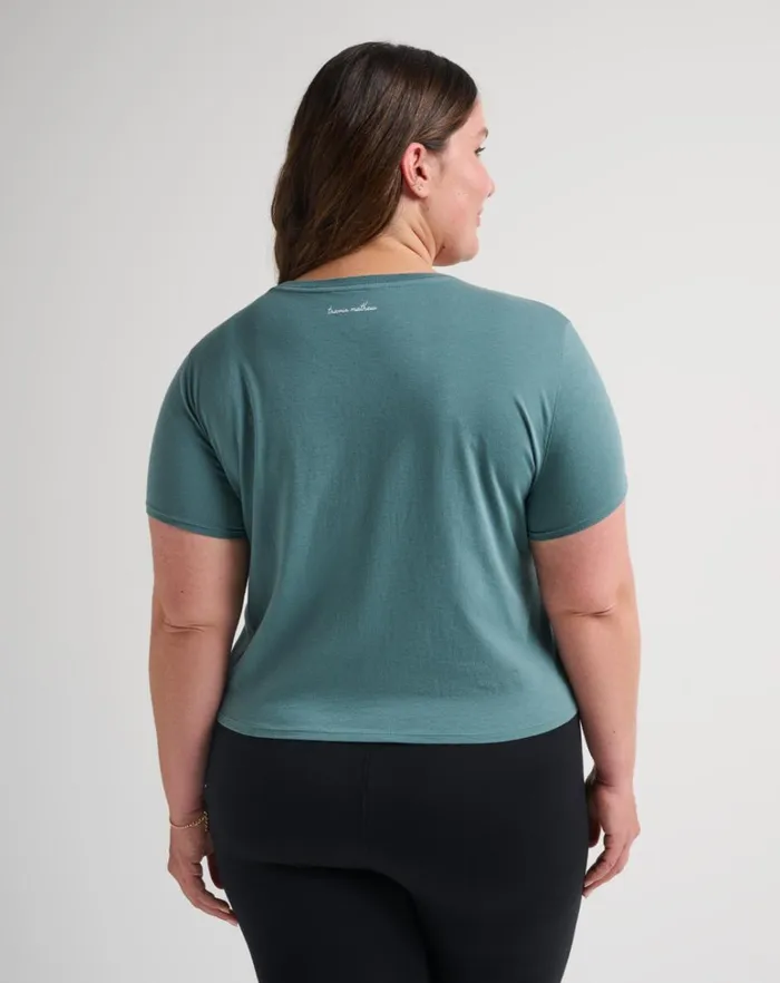 Women Tees TravisMathew BUENOS AIRES GRAPHIC TEE North Atlantic