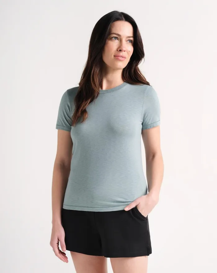 Women Tees TravisMathew CLOUD JERSEY TEE Trooper