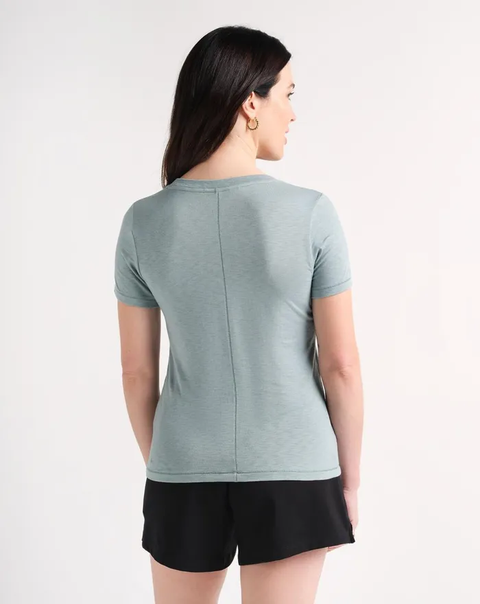 Women Tees TravisMathew CLOUD JERSEY TEE Trooper Women Tees TravisMathew CLOUD JERSEY TEE Trooper