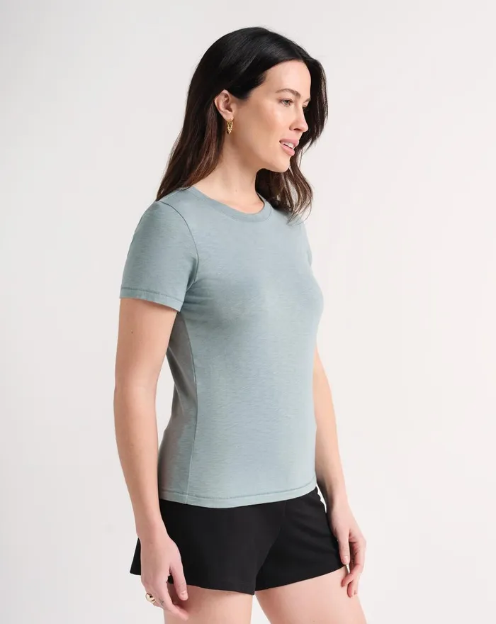 Women Tees TravisMathew CLOUD JERSEY TEE Trooper Women Tees TravisMathew CLOUD JERSEY TEE Trooper