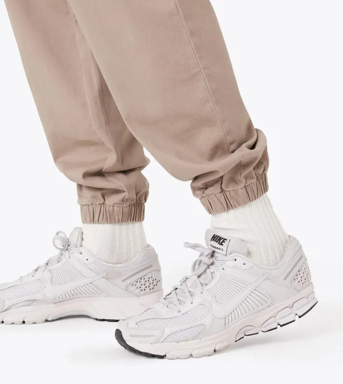 Zanerobe Pants Men Relaxed Sureshot Jogger Sandstone